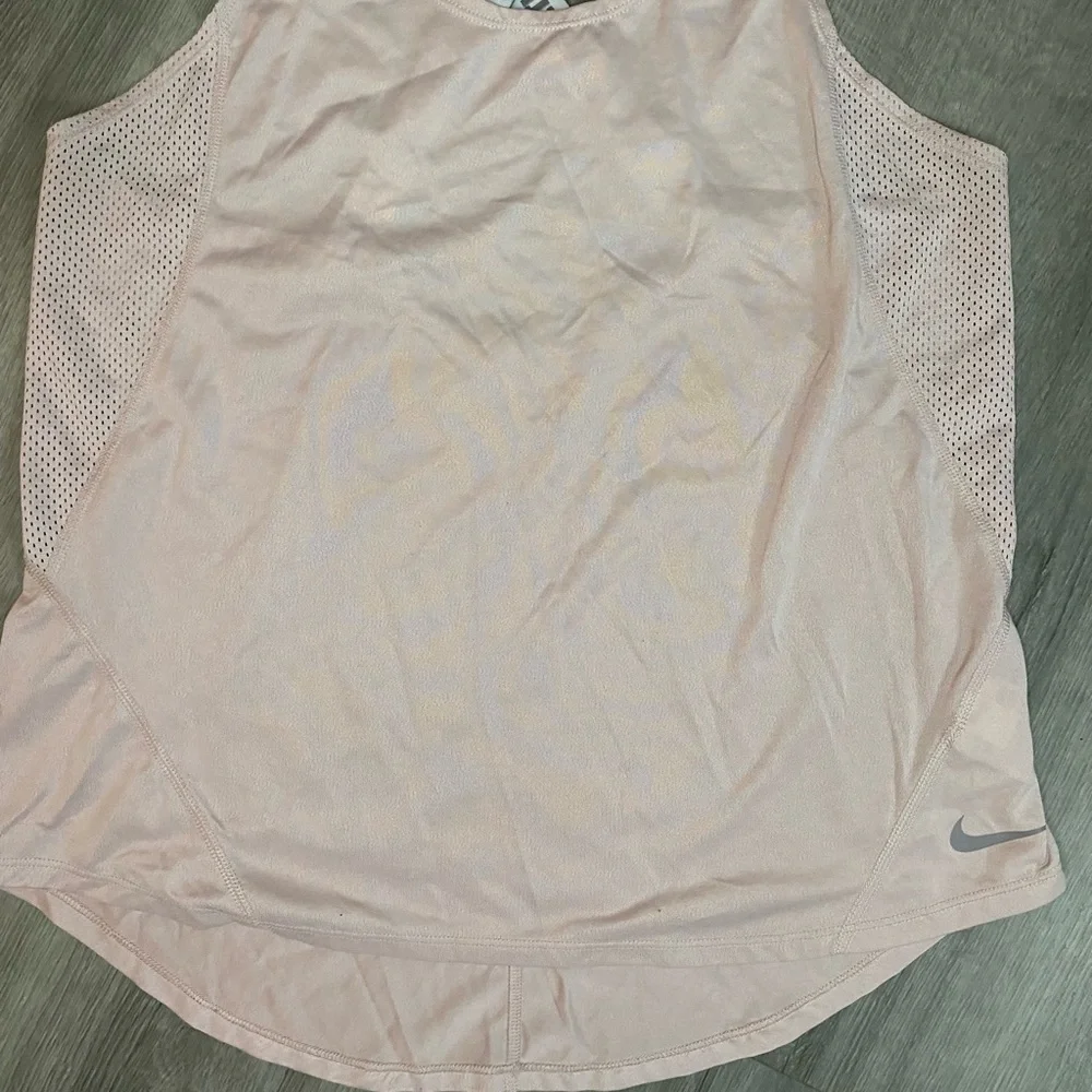 Nike Cross-Back Athletic Tank Top